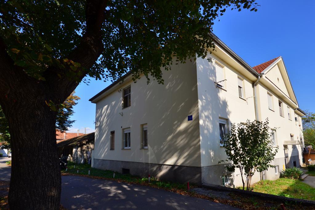 Lisinski Apartment With Private Parking Zagreb Zimmer foto